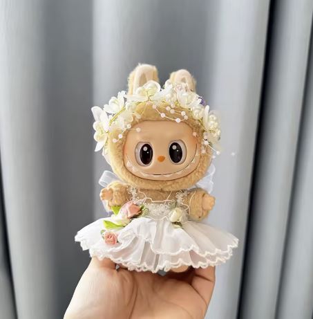 labubu gold dress labubu wear gold dressprincessshipworldwide #specialedition #popmart #monster #Baby #dress #golddress #gold #doll #keychain #cute #happy #princess #