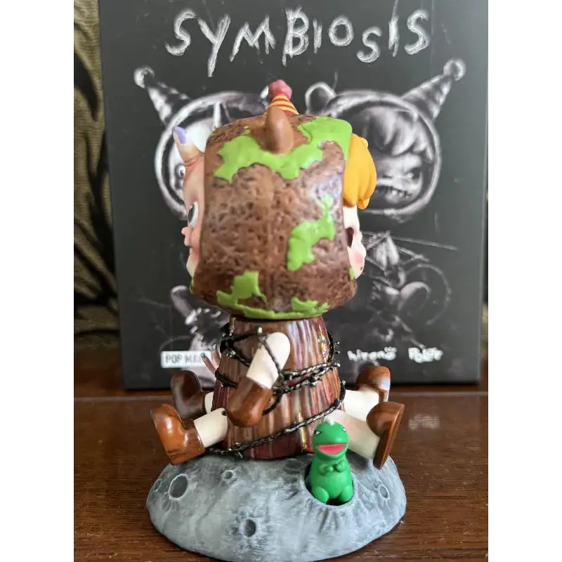 HIRONO × Polar Symbiosis Figuren - Surprey