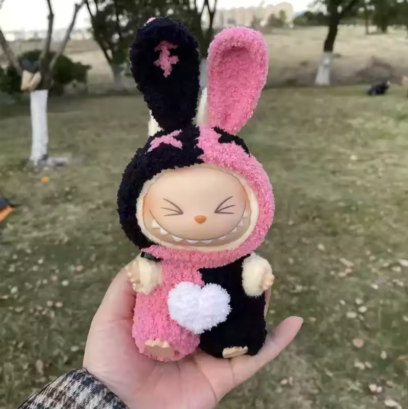 Labubu Homemade Deluxe Outfit Series 38: Big Ears - 2 / Standing Posture - Dekoration
