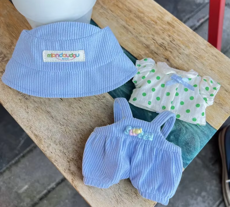 Labubu Outfit Series 24: Cozy Friends Edition - Blue - Dekoration