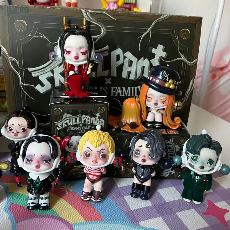 Skullpanda X The Addams Family Series - Surprey Skullpanda X The Addams Family Series - Surprey