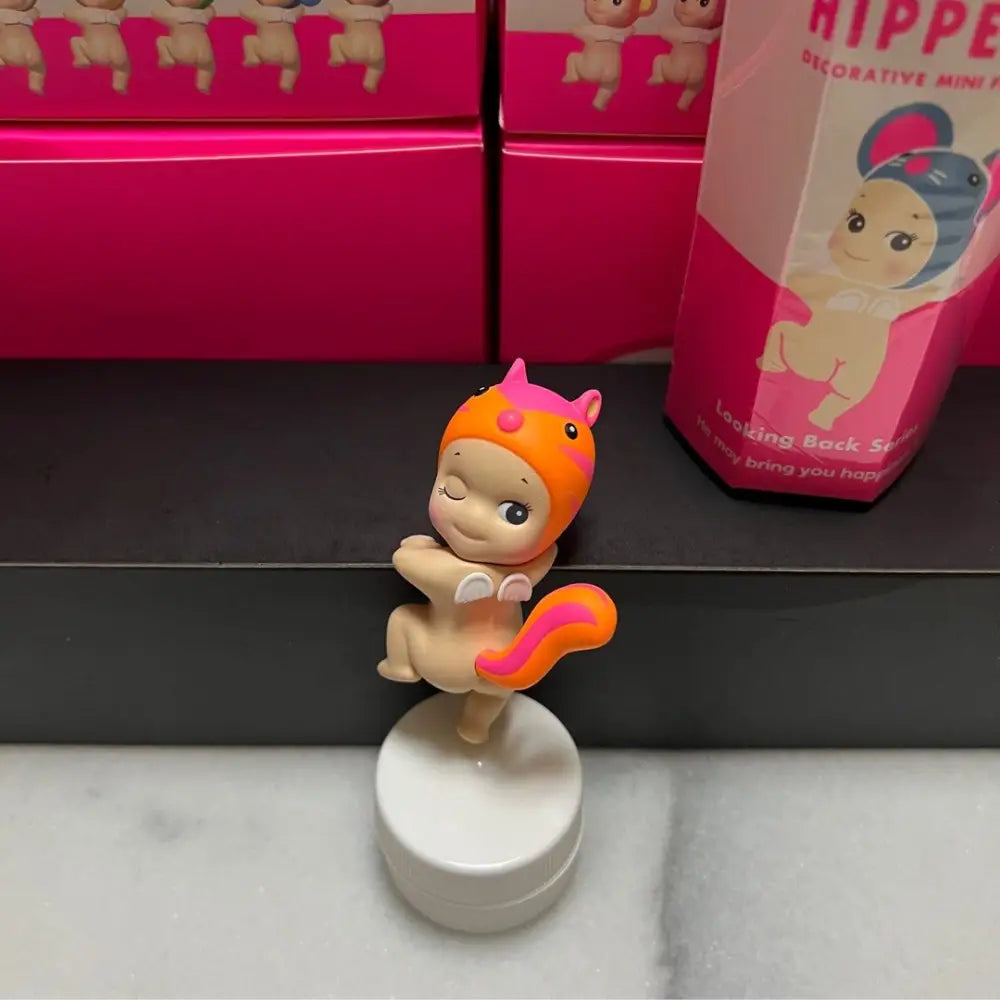 Sonny Angel Hippers Looking Back Series Original - Surprey