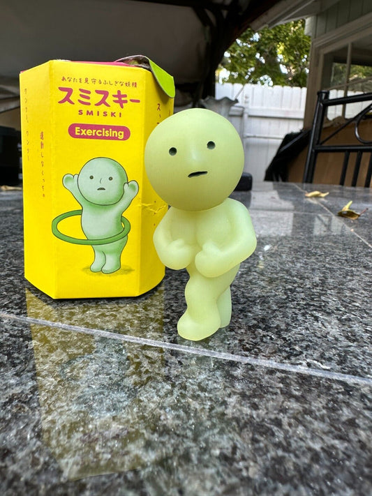 Smiski Figura Ejercicio de la serie