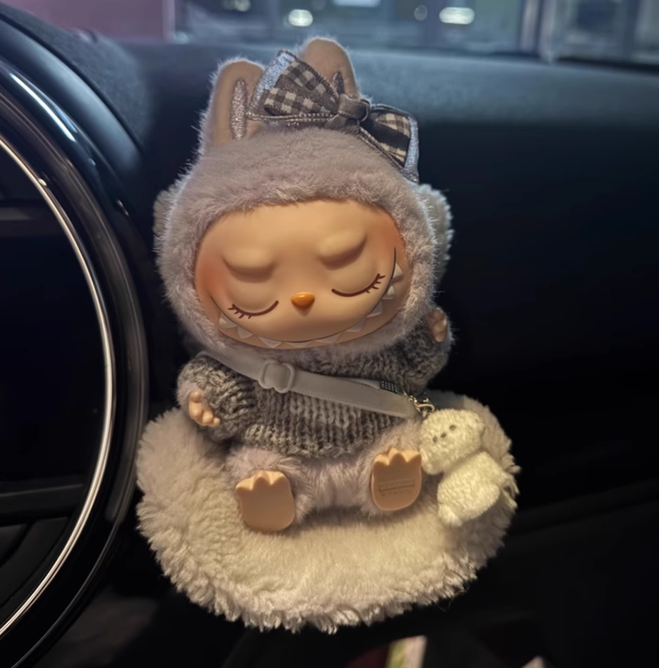 Labubu Outfit Series 28: Rustic Charm Edition - 3 - Dekoration