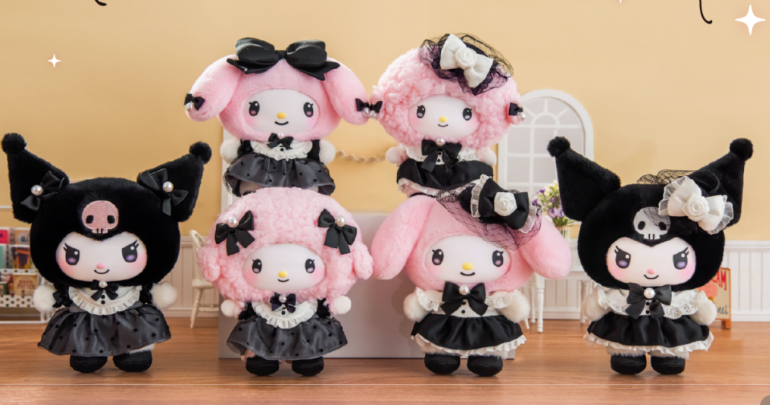 Sanrio Characters Sisters' Outfit Series Vinyl Plush KeychainBlind Box