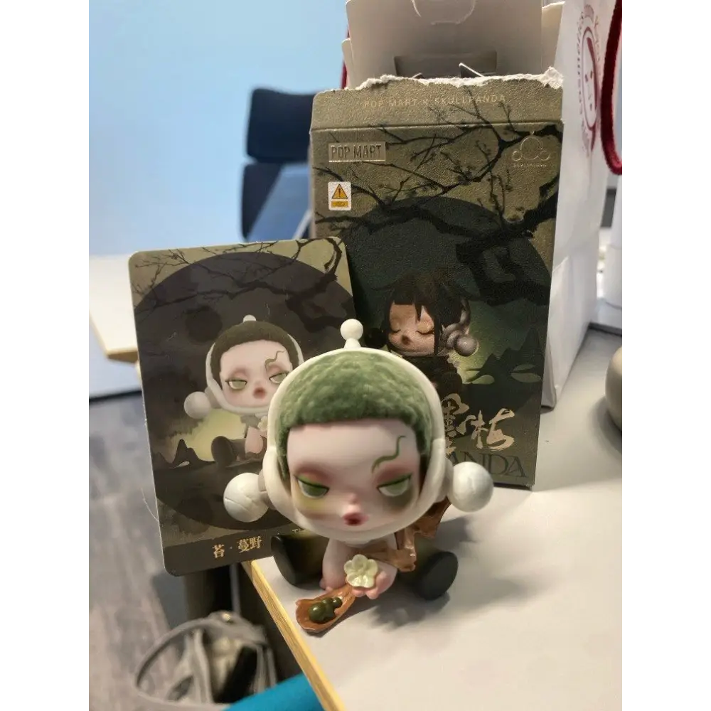 Skullpanda – The Ink Plum Blossom Series Figures - Surprey