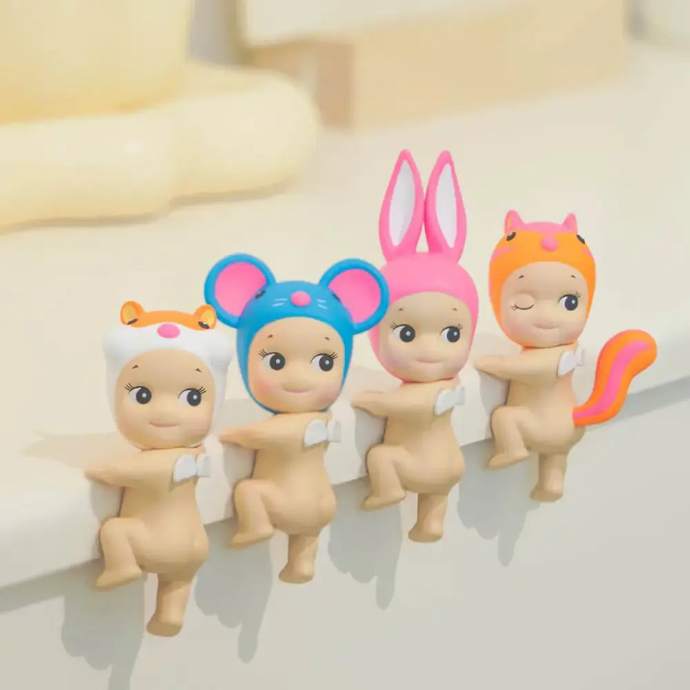 Sonny Angel Hippers Looking Back Series REPLIKA VERSION - Surprey